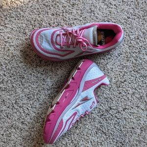 Altra Paradigm, size 9.5, like new
